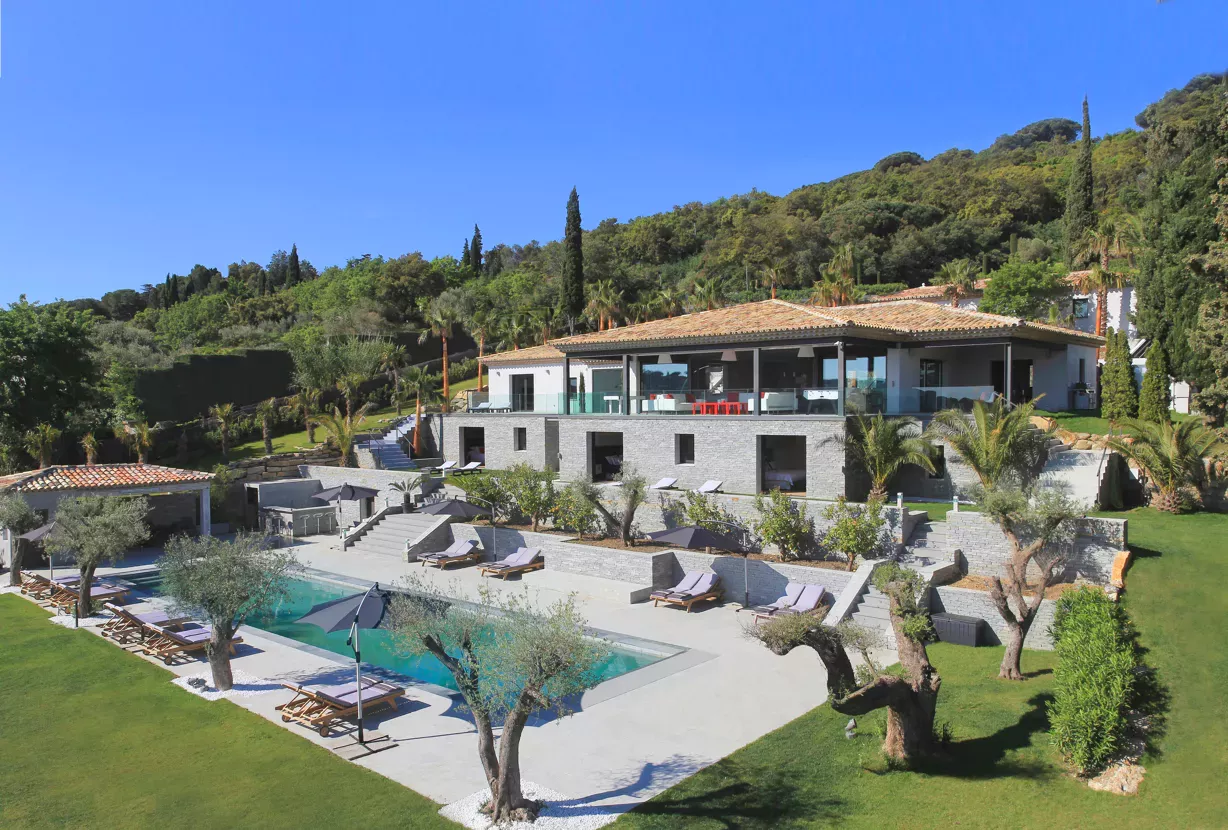 Luxury Villa in Saint-Tropez – 990 m²